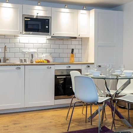 Pillo Rooms Serviced Apartments - Salford Manchester Eksteriør bilde