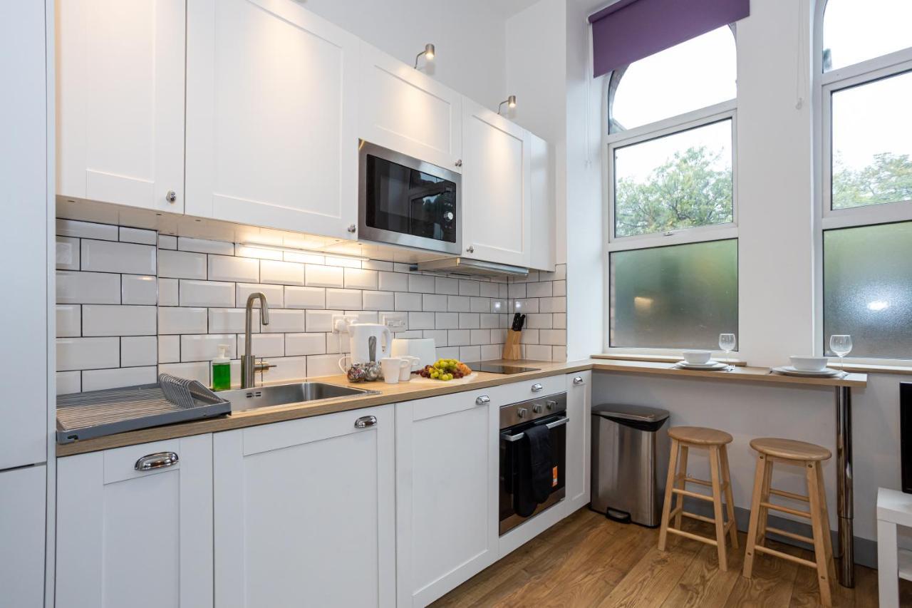 Pillo Rooms Serviced Apartments - Salford Manchester Eksteriør bilde